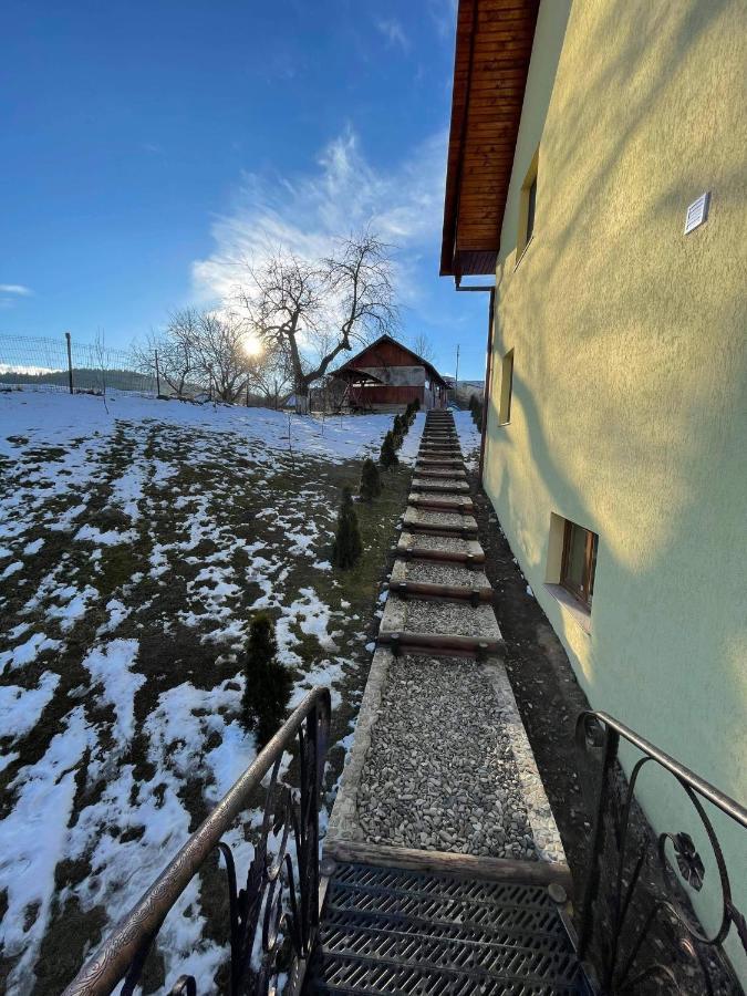 Villa Casa Paty à Mînăstirea Humorului Extérieur photo