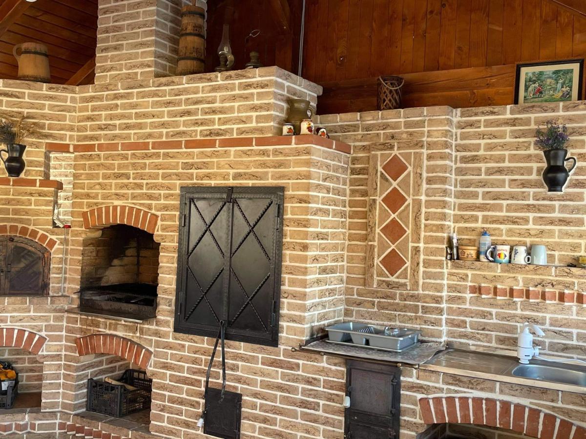 Villa Casa Paty à Mînăstirea Humorului Extérieur photo