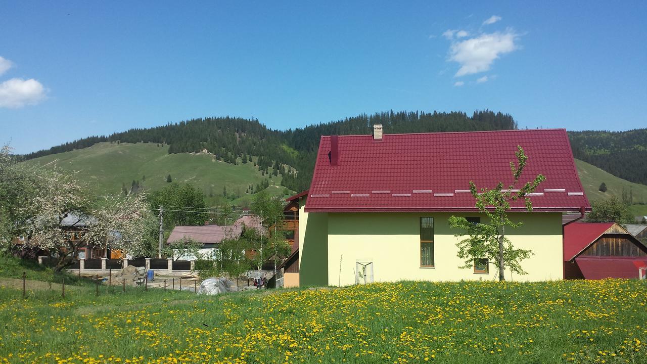 Villa Casa Paty à Mînăstirea Humorului Extérieur photo