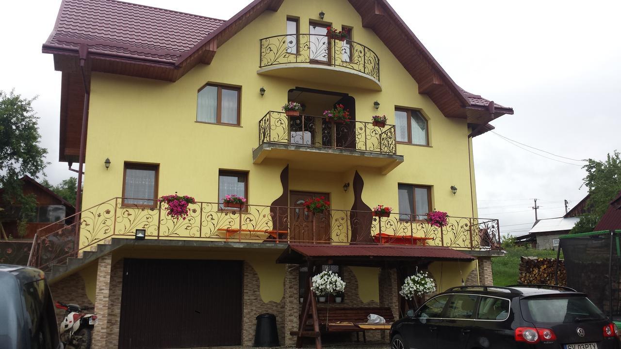 Villa Casa Paty à Mînăstirea Humorului Extérieur photo